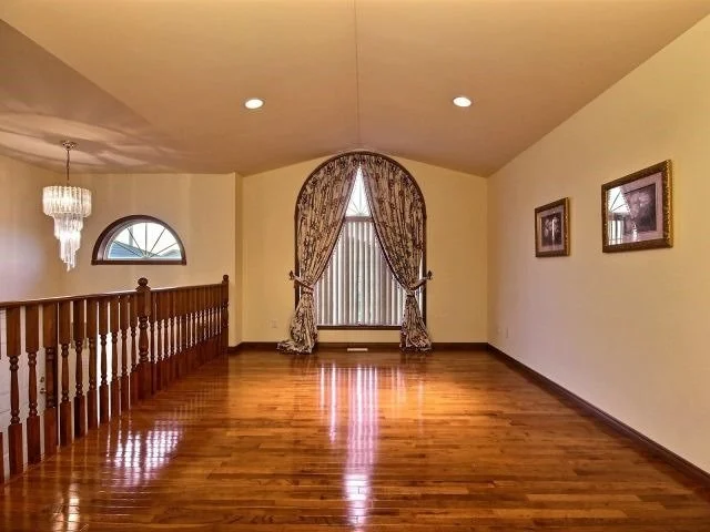 2260 Curry Avenue Interior